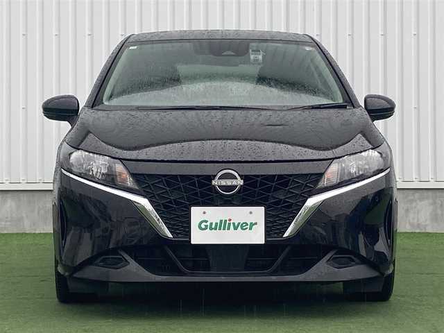 日産 ノート 香川県 2021(令3)年 3.4万km 黒 電動格納ウィンカーミラー/エマージェンシーブレーキ/オートライト/バックカメラ/７インチナビ/フルセグTV/オートライト/ドライブレコーダー/社外フロアマット/横滑り防止装置/Bluetooth/コーナーセンサー/プッシュスタート/ETC