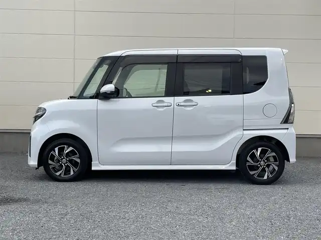 ダイハツ タント カスタム X 茨城県 2020(令2)年 7.5万km シャイニングホワイトパール 純正ナビ/・フルセグTV/・Bluetooth接続/・DVD再生機能/バックカメラ/両側パワースライド/前方ドライブレコーダー/ビルトインETC/LEDオートライト/コーナーセンサー/純正アルミホイール/純正フロアマット/ハーフレザーシート