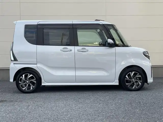 ダイハツ タント カスタム X 茨城県 2020(令2)年 7.5万km シャイニングホワイトパール 純正ナビ/・フルセグTV/・Bluetooth接続/・DVD再生機能/バックカメラ/両側パワースライド/前方ドライブレコーダー/ビルトインETC/LEDオートライト/コーナーセンサー/純正アルミホイール/純正フロアマット/ハーフレザーシート