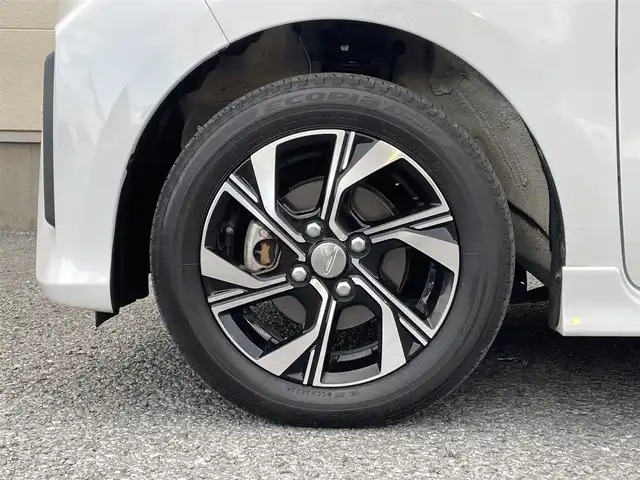 ダイハツ タント カスタム X 茨城県 2020(令2)年 7.5万km シャイニングホワイトパール 純正ナビ/・フルセグTV/・Bluetooth接続/・DVD再生機能/バックカメラ/両側パワースライド/前方ドライブレコーダー/ビルトインETC/LEDオートライト/コーナーセンサー/純正アルミホイール/純正フロアマット/ハーフレザーシート