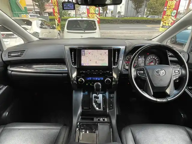 トヨタ ヴェルファイア Z Gエディション 静岡県 2020(令2)年 6.4万km ブラック １オーナー　/トヨタセーフティセンス　（LTA/PKSB/PCS/RSA）/ACC　/クリアランスソナー　/両側パワスラ/パワーリアゲート /純正ナビ　/地デジ　/Ｂカメラ　/純正後席モニター　/レザーシート/運転席メモリー付きPWシート/ＰＷシート　/シートヒーター　　/エアシート　/三眼ＬＥＤライト/オートハイビーム/ステアリングスイッチ /ウッドコンビステアリング /木目調パネル/純正18インチAW/社外前後ドラレコ /スマートキー /スペアキー /保証書/取説
