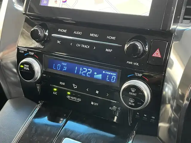 トヨタ ヴェルファイア Z Gエディション 静岡県 2020(令2)年 6.4万km ブラック １オーナー　/トヨタセーフティセンス　（LTA/PKSB/PCS/RSA）/ACC　/クリアランスソナー　/両側パワスラ/パワーリアゲート /純正ナビ　/地デジ　/Ｂカメラ　/純正後席モニター　/レザーシート/運転席メモリー付きPWシート/ＰＷシート　/シートヒーター　　/エアシート　/三眼ＬＥＤライト/オートハイビーム/ステアリングスイッチ /ウッドコンビステアリング /木目調パネル/純正18インチAW/社外前後ドラレコ /スマートキー /スペアキー /保証書/取説