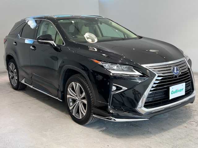 レクサス ＲＸ 450hL 宮城県 2018(平30)年 5.6万km グラファイトブラックガラスフレーク 4WD/サンルーフ/リヤシートエンターテインメントシステム/純正ナビ/パノラミックビューモニター/Bluetooth/CD/DVD/フルセグTV/レクサスセーフティシステム＋/・プリクラッシュセーフティ/・レーントレーシングアシスト/・オートマチックハイビーム/・レーダークルーズコントロール/・ロードサインアシスト/ヘッドアップディスプレイ/ブランドスポットモニター/ブレーキホールド/クリアランスソナー/EVモード/リヤクロストラフィックアラート/100V充電/電動リアゲート/ステアリングヒーター/本革レザーシート/シートメモリー/エアーシート/シートヒーター/パワーシート/LEDヘッドライト/フォグランプ/オートライト/純正ビルトインETC2.0/純正ドライブレコーダー/純正アルミホイール/純正フロアマット/HDMI
