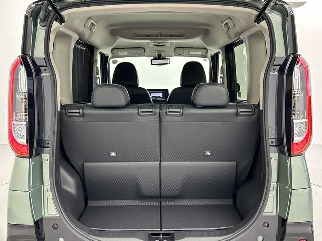 三菱 デリカミニ T プレミアム 愛知県 2025(令7)年 0.1千km 緑Ⅱ 未使用車/純正9型ディスプレイオーディオ/・Bluetooth/・AppleCarPlay/・AndroidAuto/アラウンドビューモニター/デジタルインナーミラー/両側パワースライドドア/シートヒーター/ステアリングヒーター/追従クルコン/衝突軽減/コーナーセンサー/レーンキープ/オートマチックハイビーム/ルーフレール/スペアキー/サイドデカール