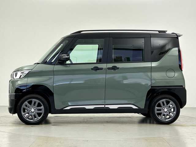 三菱 デリカミニ T プレミアム 愛知県 2025(令7)年 0.1千km 緑Ⅱ 未使用車/純正9型ディスプレイオーディオ/・Bluetooth/・AppleCarPlay/・AndroidAuto/アラウンドビューモニター/デジタルインナーミラー/両側パワースライドドア/シートヒーター/ステアリングヒーター/追従クルコン/衝突軽減/コーナーセンサー/レーンキープ/オートマチックハイビーム/ルーフレール/スペアキー/サイドデカール