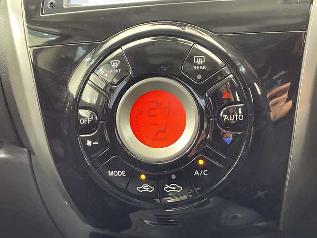 日産 ノート X DIG－S Vセレ +セーフ 栃木県 2015(平27)年 2.9万km ダークメタルグレー メモリーナビ/（CD/DVD/Bluetooth/AUX/ワンセグTV)/バックカメラ/全方位カメラ/衝突軽減ブレーキ/コーナーセンサー/ETC/前方ドラレコ/禁煙車/オートライト/HIDヘッドライト/横滑り防止装置/フォグランプ/スマートキー/プッシュスタート/アイドリングストップ/ステアリングスイッチ/電動格納ミラー/純正アルミホイール/社外フロアマット