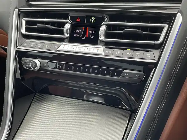 ＢＭＷ ８４０ｄ xDriveグランC Mスポーツ 東京都 2020(令2)年 4.3万km 白 パノラマルーフ/純正ナビ/DTV/360°カメラ/harman Kardon/茶革シート/シートヒーター/シートベンチレーション/Apple Car Play/前後ドラレコ/ETC/HUD