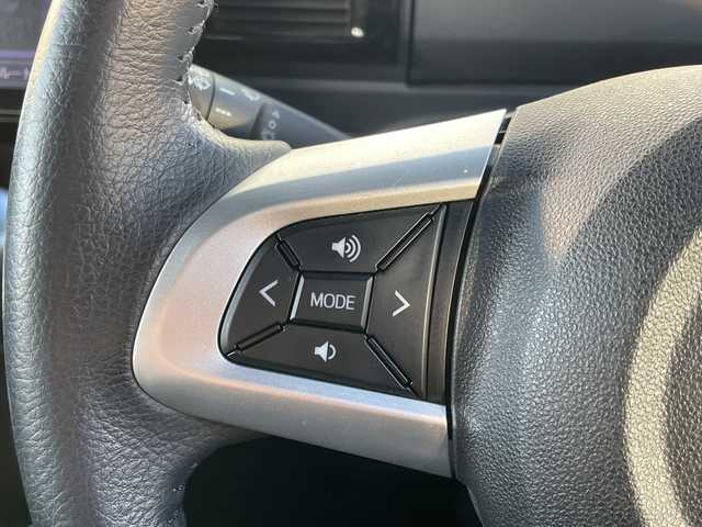 ダイハツ ウェイク G ターボ リミテッド SAⅢ 神奈川県 2019(平31)年 4万km パールホワイトⅢ /オフビートカーキM 純正ナビ（NSZN-X69D）/フルセグ/Bluetooth/CD/DVD/HDMI/USB/両側パワースライドドア　/全方位カメラ　/コーナーセンサー　/ETC/ドライブレコーダー　/LEDヘッドライト　/オートマチックハイビーム　/フォグライト　/スマートキー/プッシュスタート/純正アルミホイール　/純正フロアマット/ドアバイザー/電動格納ミラー/ABS/横滑り防止装置/衝突被害軽減システム