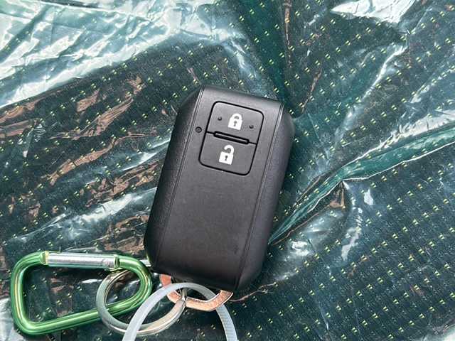 スズキ ジムニー ノマド FC 秋田県 2025(令7)年 0.1千km 紺 4WD/クルーズコントロール/前席シートヒーター/スズキセーフティ/純正15インチAW