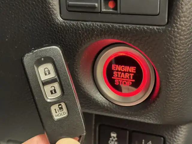 ホンダ Ｎ ＢＯＸ カスタム G L ホンダセンシング 群馬県 2018(平30)年 3.7万km プレミアムベルベットパープル・パール ホンダセンシング/・衝突軽減ブレーキ/・レーンキープアシスト/・横滑り防止/・クルーズコントロール/・リアコーナーセンサー/・オートライト/純正７インチナビ/・AM/FM/フルセグTV/・CD/DVD/USB/・Bluetooth/SD/片側電動スライドドア/バックカメラ/LEDヘッドライト/LEDフォグランプ/ETC/純正フロアマット/純正ドアバイザー/純正14インチアルミホイール/プッシュスタート/スマートキー