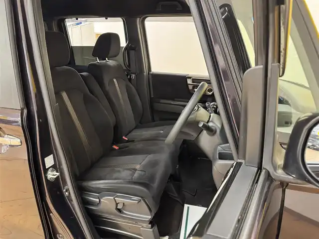 ホンダ Ｎ ＢＯＸ カスタム G L ホンダセンシング 群馬県 2018(平30)年 3.7万km プレミアムベルベットパープル・パール ホンダセンシング/・衝突軽減ブレーキ/・レーンキープアシスト/・横滑り防止/・クルーズコントロール/・リアコーナーセンサー/・オートライト/純正７インチナビ/・AM/FM/フルセグTV/・CD/DVD/USB/・Bluetooth/SD/片側電動スライドドア/バックカメラ/LEDヘッドライト/LEDフォグランプ/ETC/純正フロアマット/純正ドアバイザー/純正14インチアルミホイール/プッシュスタート/スマートキー