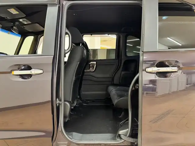 ホンダ Ｎ ＢＯＸ カスタム G L ホンダセンシング 群馬県 2018(平30)年 3.7万km プレミアムベルベットパープル・パール ホンダセンシング/・衝突軽減ブレーキ/・レーンキープアシスト/・横滑り防止/・クルーズコントロール/・リアコーナーセンサー/・オートライト/純正７インチナビ/・AM/FM/フルセグTV/・CD/DVD/USB/・Bluetooth/SD/片側電動スライドドア/バックカメラ/LEDヘッドライト/LEDフォグランプ/ETC/純正フロアマット/純正ドアバイザー/純正14インチアルミホイール/プッシュスタート/スマートキー