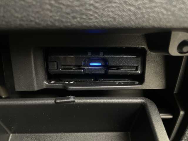 日産 セレナ ハイウェイスター V 埼玉県 2021(令3)年 2.3万km ブリリアントホワイトパール 社外9型SDナビ/（BT/フルTV/DVD/CD/AM/FM）/アラウンドビューモニター/プロパイロット/両側パワースライドドア/デジタルインナーミラー/ビルトインETC/ブラインドスポットモニター/ハンズフリーオートスライドドア/コーナーセンサー前後/ロールサンシェード/純正アルミホイール/LEDヘッドライト/オートハイビーム