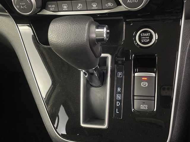 日産 セレナ ハイウェイスター V 埼玉県 2021(令3)年 2.3万km ブリリアントホワイトパール 社外9型SDナビ/（BT/フルTV/DVD/CD/AM/FM）/アラウンドビューモニター/プロパイロット/両側パワースライドドア/デジタルインナーミラー/ビルトインETC/ブラインドスポットモニター/ハンズフリーオートスライドドア/コーナーセンサー前後/ロールサンシェード/純正アルミホイール/LEDヘッドライト/オートハイビーム