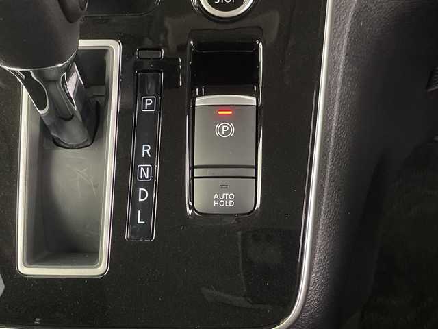 日産 セレナ ハイウェイスター V 埼玉県 2021(令3)年 2.3万km ブリリアントホワイトパール 社外9型SDナビ/（BT/フルTV/DVD/CD/AM/FM）/アラウンドビューモニター/プロパイロット/両側パワースライドドア/デジタルインナーミラー/ビルトインETC/ブラインドスポットモニター/ハンズフリーオートスライドドア/コーナーセンサー前後/ロールサンシェード/純正アルミホイール/LEDヘッドライト/オートハイビーム