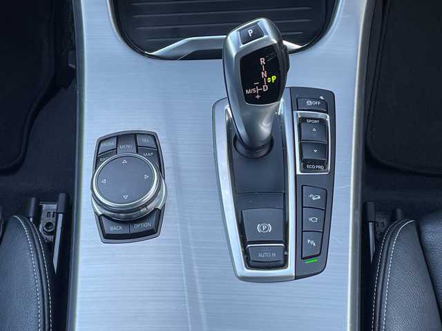 ＢＭＷ Ｘ３ xDrive20d Mスポーツ 愛知県 2015(平27)年 11.7万km アルピンホワイトⅢ /禁煙車//メーカーHDDナビ//BT/AUX/USB/フルセグTV/MUSICコレクション//バックカメラ//フロントカメラ//レーダー探知機//純正18インチアルミホイール//プッシュスタート//スマートキー//スペアスマートキー//パワーバックドア//ルーフレール//トノカバー//ハーフレザーシート//メモリー機能付きパワーシート//オートHIDヘッドライト//フォグランプ//革巻きステアリング//パドルシフト//ステアリングスイッチ//ステアリングチルト＆テレスコピック機構//クルーズコントロール//アイドリングストップ//インテリジェントセーフティー//リアデフォッガー//ダウンヒルアシストコントロール//横滑り防止装置//クリアランスソナー//各種運転モード(SPORT/ECOPRO)//ウィンカーミラー//バニティミラーランプ付バイザー//防眩機能付きルームミラー//Wエアバッグ＋サイド//カーテンエアバッグ//記録簿//保証書//取扱説明書