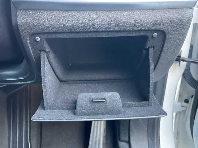 ＢＭＷ Ｘ３ xDrive20d Mスポーツ 愛知県 2015(平27)年 11.7万km アルピンホワイトⅢ /禁煙車//メーカーHDDナビ//BT/AUX/USB/フルセグTV/MUSICコレクション//バックカメラ//フロントカメラ//レーダー探知機//純正18インチアルミホイール//プッシュスタート//スマートキー//スペアスマートキー//パワーバックドア//ルーフレール//トノカバー//ハーフレザーシート//メモリー機能付きパワーシート//オートHIDヘッドライト//フォグランプ//革巻きステアリング//パドルシフト//ステアリングスイッチ//ステアリングチルト＆テレスコピック機構//クルーズコントロール//アイドリングストップ//インテリジェントセーフティー//リアデフォッガー//ダウンヒルアシストコントロール//横滑り防止装置//クリアランスソナー//各種運転モード(SPORT/ECOPRO)//ウィンカーミラー//バニティミラーランプ付バイザー//防眩機能付きルームミラー//Wエアバッグ＋サイド//カーテンエアバッグ//記録簿//保証書//取扱説明書