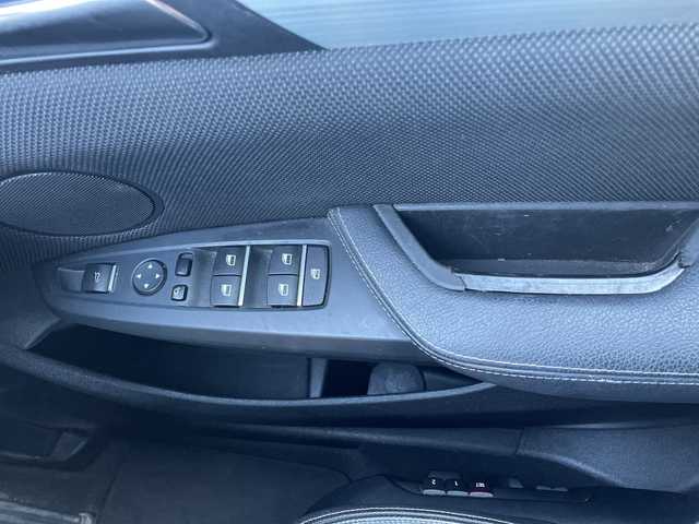 ＢＭＷ Ｘ３ xDrive20d Mスポーツ 愛知県 2015(平27)年 11.7万km アルピンホワイトⅢ /禁煙車//メーカーHDDナビ//BT/AUX/USB/フルセグTV/MUSICコレクション//バックカメラ//フロントカメラ//レーダー探知機//純正18インチアルミホイール//プッシュスタート//スマートキー//スペアスマートキー//パワーバックドア//ルーフレール//トノカバー//ハーフレザーシート//メモリー機能付きパワーシート//オートHIDヘッドライト//フォグランプ//革巻きステアリング//パドルシフト//ステアリングスイッチ//ステアリングチルト＆テレスコピック機構//クルーズコントロール//アイドリングストップ//インテリジェントセーフティー//リアデフォッガー//ダウンヒルアシストコントロール//横滑り防止装置//クリアランスソナー//各種運転モード(SPORT/ECOPRO)//ウィンカーミラー//バニティミラーランプ付バイザー//防眩機能付きルームミラー//Wエアバッグ＋サイド//カーテンエアバッグ//記録簿//保証書//取扱説明書