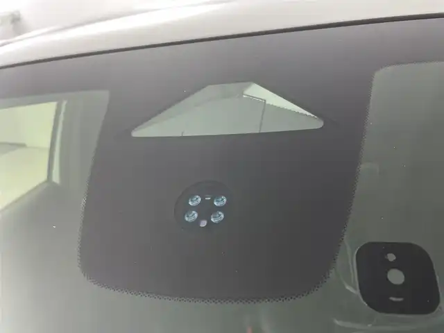 ホンダ ＺＲ－Ｖ ハイブリッド e:HEV Z ブラックスタイル 道央・札幌 2024(令6)年 1.6万km プラチナホワイトパール ・ワンオーナー/・純正メモリナビ/・BT/USB/AppleCarPlay/AndroidAuto/・アラウンドビューモニター/・ＢＯＳＥサウンド/・前後ドライブレコーダー/・ビルトインETC2.0/・ホンダセンシング/・衝突軽減ブレーキ/・横滑り防止装置/・アダプティブクルーズコントロール/・ブラインドスポットモニター/・踏み間違い防止機能/・前後コーナーセンサー/・アイドリングストップ/・ダウンヒルアシストコントロール/・レザーシート/・全席シートヒーター/・前席パワーシート/・ステアリングヒーター/・ワイヤレス充電/・パドルシフト/・LEDヘッドライト/・フォグ/・保証書・取扱説明書/・スペアキー