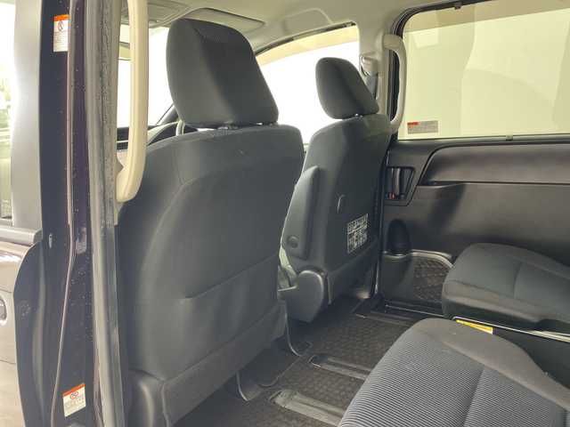 トヨタ ノア X 兵庫県 2015(平27)年 7.8万km ボルドーマイカメタリック ・純正9インチナビ（NSZT-Y64T）/・AM/FM/CD/DVD/フルセグ/・Bluetooth接続/・バックカメラ/・前後ドライブレコーダー/・片側パワースライドドア/・左右独立エアコン/・後席エアコン/・ETC/・LEDヘッドランプ/・スロットルコントローラー/・2列目サンシェード/・オールオートパワーウィンドウ/・電動格納ミラー/・アイドリングストップ/・carrozeriaツイーター/・ドアバイザー/・純正フロアマット/・社外アルミホイール/・取扱説明書/・保証書/・スペアキー/・フォグランプ/・ウインカーミラー