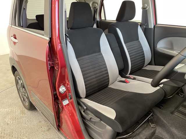 ダイハツ キャスト アクティバ G SAⅡ 栃木県 2017(平29)年 5万km ファイアークォーツレッドM 純正オーディオ/(CD/AUX)/スマートアシスト/・衝突回避支援ブレーキ機能/・車線逸脱抑制制御機能/禁煙車/オートライト/LEDヘッドライト/横滑り防止装置/フォグランプ/スマートキー/プッシュスタート/アイドリングストップ/革巻きステアリング/ウィンカーミラー/純正１５インチアルミホイール/純正フロアマット