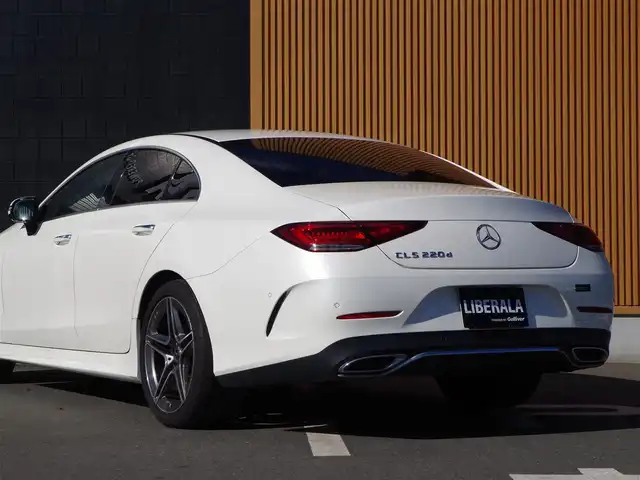 メルセデス・ベンツ ＣＬＳ２２０ｄ スポーツ エクスクルーシブPKG 埼玉県 2019(令1)年 4.5万km ダイヤモンドホワイト レッドレザーシ-ト /アダプティブクル-ズコントロ-ル /レ-ダ-セ-フティパッケ-ジ /EXCP /スライディングル-フ /Burmester /CarPray /ヘッドアップディスプレイ /ブラインドスポットモニタ- /全周囲カメラ /ETC /ドラレコ/全席シートヒーター/前席ベンチレーション/シートポジションメモリー機能