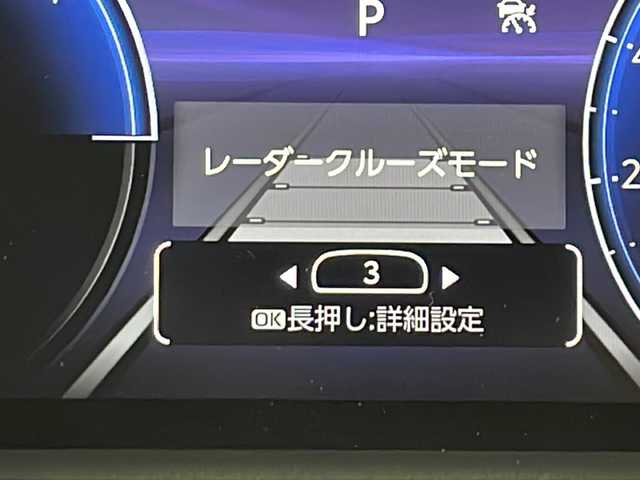 トヨタ カローラ クロス 鹿児島県 2025(令7)年 0.1万km未満 セメントグレーメタリック 登録済み未使用/純正ディスプレイオーディオ/（フルセグＴＶ/Ｂｌｕｅｔｏｏｔｈ)/パノラミックビューモニター/トヨタセーフティセンス/プリクラッシュセーフティ/レーントレーシングアシスト/レーンディパーチャーアラート/レーダークルーズコントロール（全車速追従機能付）/オートマチックハイビーム/ロードサインアシスト/ドライバー異常時対応システム/プロアクティブドライビングアシスト/発進遅れ告知機能/ＥＴＣ2.0/ガラスルーフ/前席シートヒーター/D席パワーシート/前後コーナーセンサー/ブラインドスポットモニター/オートライト/LEDヘッドライト