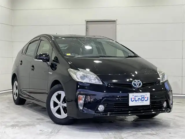 トヨタ プリウス S 沖縄県 2014(平26)年 5.5万km ブラック (株)IDOMが運営する【じしゃロンコザ店】の自社ローン専用車両になりますこちらは現金またはオートローンご利用時の価格です。自社ローンご希望の方は別途その旨お申付け下さい/・社外ナビ/・バックカメラ/・Bluetooth接続/・TV/・DVD再生/・ETC/・スマートキー/・プッシュスタート/・純正アルミホイール/・オートライト