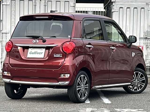 ダイハツ キャスト スタイル G VS SAⅢ 愛知県 2022(令4)年 1.7万km ファイアークォーツレッドM /AIS評価5点//ワンオーナー//禁煙車//前方ドライブレコーダー//バック/全周囲カメラ//純正ディーラーオプションナビ//フルセグTV/CD/DVD/BT/USB/SD/iPod//ETC//横滑り防止装置//D　assist//スマートアシスト//プッシュスタート//アイドリングストップ//シートヒーター(D/N)//純正15インチアルミホイール//純正フロアマット//純正オートLEDヘッドライト//フロントフォグランプ//オートリトラクタブルミラー//衝突安全ボディー//イモビライザー//UVカットガラス//プライバシーガラス//ISOFIX//ステアリングスイッチ//バニティミラー//防眩ミラー//ヘッドライトレベライザー//スマートキー//スペアキー×1//保証書/取扱説明書/ナビ説明書/ディーラー記録簿(R6.7)