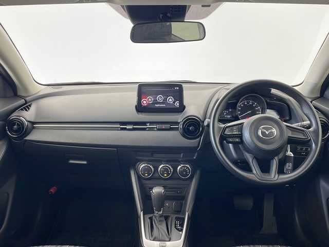 マツダ マツダ２ 15S 秋田県 2020(令2)年 1.5万km マシーングレープレミアムM 4WD/純正ナビ/　(Bluetooth/フルセグTV/DVD/CD/AUX)/衝突軽減装置/アイドリングストップ/コーナーセンサー/レーンキープアシスト/横滑り防止装置/ブラインドアシストスポット/ETC/ステアリングリモコン/MTモード付AT/USB入力端子/LEDヘッドライト/オートライト/オートハイビーム/オートワイパー/電動格納ミラー/純正フロアマット/プッシュスタート/スマートキー/スペアキー/ドアバイザー