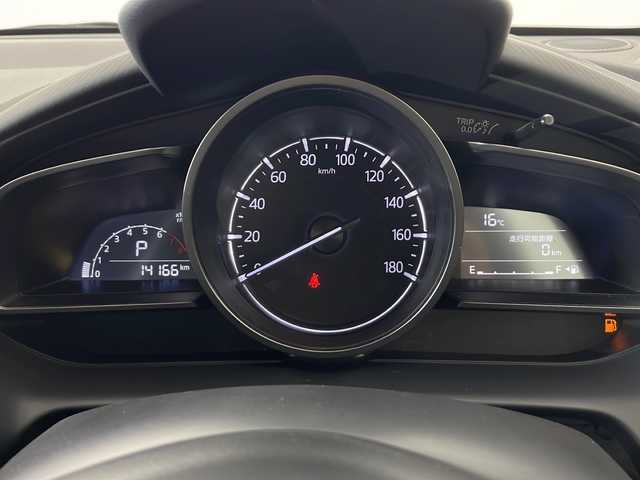 マツダ マツダ２ 15S 秋田県 2020(令2)年 1.5万km マシーングレープレミアムM 4WD/純正ナビ/　(Bluetooth/フルセグTV/DVD/CD/AUX)/衝突軽減装置/アイドリングストップ/コーナーセンサー/レーンキープアシスト/横滑り防止装置/ブラインドアシストスポット/ETC/ステアリングリモコン/MTモード付AT/USB入力端子/LEDヘッドライト/オートライト/オートハイビーム/オートワイパー/電動格納ミラー/純正フロアマット/プッシュスタート/スマートキー/スペアキー/ドアバイザー