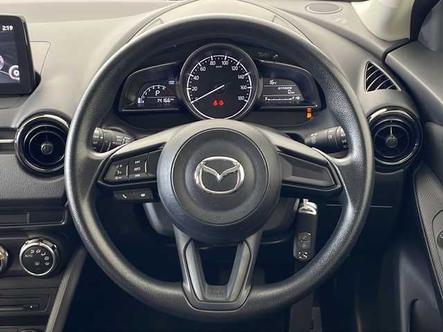 マツダ マツダ２ 15S 秋田県 2020(令2)年 1.5万km マシーングレープレミアムM 4WD/純正ナビ/　(Bluetooth/フルセグTV/DVD/CD/AUX)/衝突軽減装置/アイドリングストップ/コーナーセンサー/レーンキープアシスト/横滑り防止装置/ブラインドアシストスポット/ETC/ステアリングリモコン/MTモード付AT/USB入力端子/LEDヘッドライト/オートライト/オートハイビーム/オートワイパー/電動格納ミラー/純正フロアマット/プッシュスタート/スマートキー/スペアキー/ドアバイザー