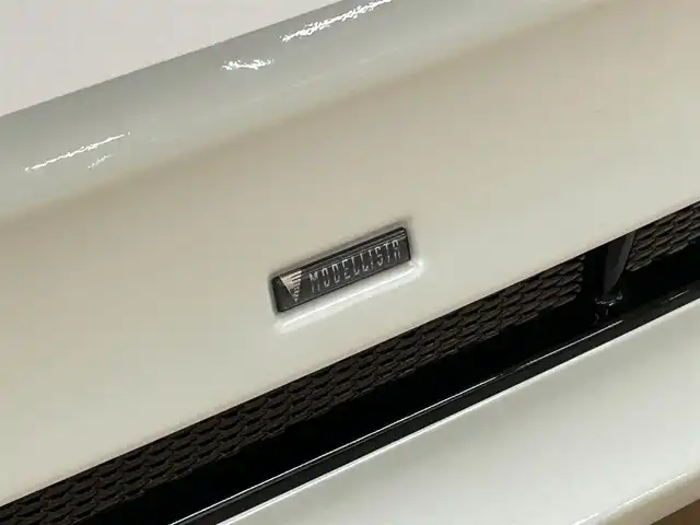 トヨタ ランドクルーザー プラド TX 群馬県 2023(令5)年 2.3万km ホワイトパールクリスタルシャイン トヨタセーフティセンス/・プリクラッシュセーフティ/・レーンディパーチャーアラート/・レーダークルーズコントロール/・オートマチックハイビーム/・クリアランスソナー/・ロードサインアシスト/・先行車発進お知らせ機能/サンルーフ/モデリスタエアロ(F/R)/純正9インチSDナビ/・フルセグTV(TVキャンセラー)/・CD/DVD/BT/・SD/AM.FM/純正ドライブレコーダー/ビルトインETC/スマートキー×2/プッシュスタート/ステアリングスイッチ/LEDヘッドライト/フォグランプ/オートライト/ルーフレール/純正17インチAW/純正フロアマット/ドアバイザー/横滑り防止システム/電動格納ウィンカーミラー