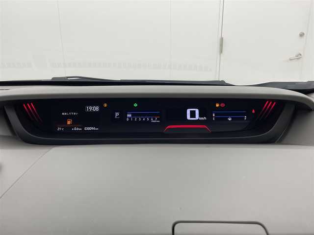 ホンダ フリード G ホンダセンシング 茨城県 2020(令2)年 3万km プラチナホワイトパール 社外ナビ［AVIC-RL910］/フルセグ再生可/バックカメラ/Honda SENSING/・アダプティブ/・アダプティブクルーズコントロール/・衝突軽減ブレーキ/・誤発進抑制機能/・車線逸脱抑制機能/・車線維持支援システム/ハーフレーザシート/シートヒーター/両側パワースライドドア/純正アルミホイール/純正フロアマット/ビルトインETC/ドライブレコーダー