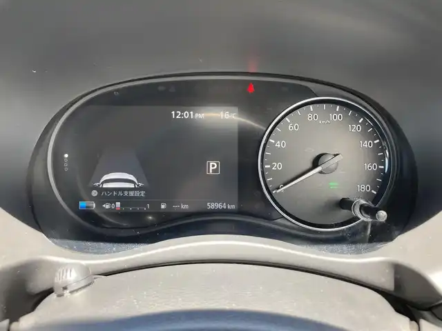 日産 キックス X 鳥取県 2020(令2)年 5.9万km ピュアブラック 純正10インチナビ/フルセグ/CD/DVD/BT/USB/アラウンドビューモニター/プロパイロット/エマージェンシーブレーキ/ドライブレコーダー・ETC/ハーフレザーシート/前席シートヒーター/インテリジェントルームミラー/LEDヘットライト/純正17インチアルミホイール/プッシュエンジンスタート/ステアリングヒーター/フロアマット/ドアバイザー