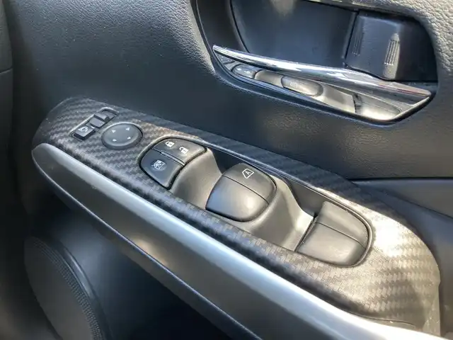 日産 キックス X 鳥取県 2020(令2)年 5.9万km ピュアブラック 純正10インチナビ/フルセグ/CD/DVD/BT/USB/アラウンドビューモニター/プロパイロット/エマージェンシーブレーキ/ドライブレコーダー・ETC/ハーフレザーシート/前席シートヒーター/インテリジェントルームミラー/LEDヘットライト/純正17インチアルミホイール/プッシュエンジンスタート/ステアリングヒーター/フロアマット/ドアバイザー