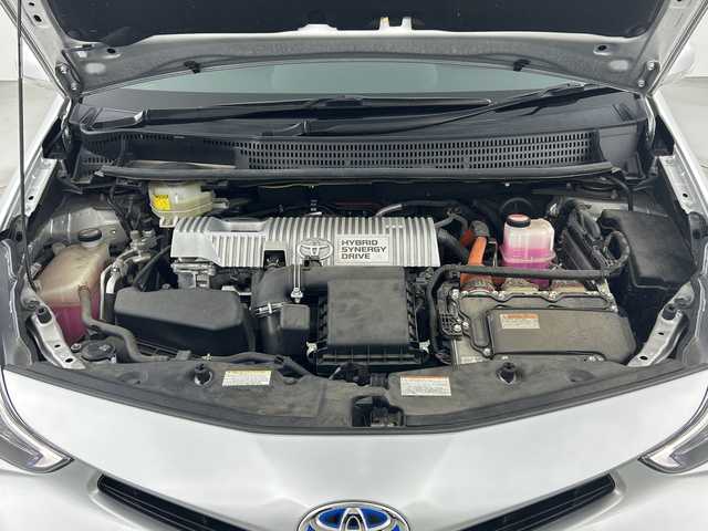 トヨタ プリウス α G 愛知県 2015(平27)年 3.2万km シルバーM 禁煙車/純正7インチナビ/（AM/FM/ワンセグTV/Bluetooth)/バックカメラ/クルーズコントロール/ETC/パワーシート/ハーフレザーシート/スマートキー/LEDヘッドライト/純正16インチアルミホイール