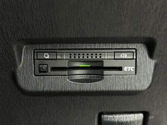 トヨタ プリウス α G 愛知県 2015(平27)年 3.2万km シルバーM 禁煙車/純正7インチナビ/（AM/FM/ワンセグTV/Bluetooth)/バックカメラ/クルーズコントロール/ETC/パワーシート/ハーフレザーシート/スマートキー/LEDヘッドライト/純正16インチアルミホイール