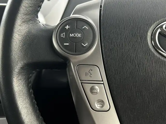 トヨタ プリウス α G 愛知県 2015(平27)年 3.2万km シルバーM 禁煙車/純正7インチナビ/（AM/FM/ワンセグTV/Bluetooth)/バックカメラ/クルーズコントロール/ETC/パワーシート/ハーフレザーシート/スマートキー/LEDヘッドライト/純正16インチアルミホイール