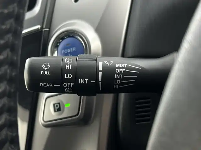 トヨタ プリウス α G 愛知県 2015(平27)年 3.2万km シルバーM 禁煙車/純正7インチナビ/（AM/FM/ワンセグTV/Bluetooth)/バックカメラ/クルーズコントロール/ETC/パワーシート/ハーフレザーシート/スマートキー/LEDヘッドライト/純正16インチアルミホイール