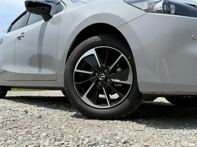 マツダ マツダ２ 15スポルト 兵庫県 2024(令6)年 0.2万km グレーⅡ ワンオーナー/ディスプレイオーディオ/フルセグTV/全方位モニター/レーダークルコン/ETC/レーンキープアシスト/コーナーセンサー/LEDヘッドライト/スマートブレーキサポート/純正アルミホイール/スマートキー/プッシュスタート