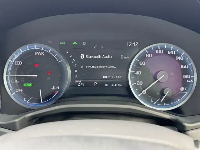 トヨタ クラウン ハイブリッド RS リミテッドⅡ 滋賀県 2022(令4)年 4.1万km プレシャスホワイトパール 純正12.3型ナビ/　(Bluetooth/DVD/Blu-ray/フルセグ)/パノラミックビューモニター/ビルトインETC2.0/パワーシート/シートヒーター/シートクーラー/セーフティセンス/・レーントレーシングアシスト/・プリクラッシュセーフティ/・レーダークルーズコントロール/・アダプティブハイビーム/・ロードサインアシスト/・先行車発進告知機能/・ドライバー異常時対応システム/・ブラインドスポットモニター/・リアクロストラフィックオートブレーキ/・リアクロストラフィックアラート/3眼LEDヘッドランプ/本革巻きステアリング/黒革シート/クリアランスソナー/マルチフォルケッタ19インチアルミホイール/スマートキー/プッシュスタート
