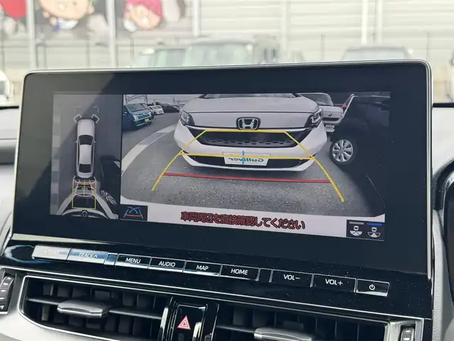 トヨタ クラウン ハイブリッド RS リミテッドⅡ 滋賀県 2022(令4)年 4.1万km プレシャスホワイトパール 純正12.3型ナビ/　(Bluetooth/DVD/Blu-ray/フルセグ)/パノラミックビューモニター/ビルトインETC2.0/パワーシート/シートヒーター/シートクーラー/セーフティセンス/・レーントレーシングアシスト/・プリクラッシュセーフティ/・レーダークルーズコントロール/・アダプティブハイビーム/・ロードサインアシスト/・先行車発進告知機能/・ドライバー異常時対応システム/・ブラインドスポットモニター/・リアクロストラフィックオートブレーキ/・リアクロストラフィックアラート/3眼LEDヘッドランプ/本革巻きステアリング/黒革シート/クリアランスソナー/マルチフォルケッタ19インチアルミホイール/スマートキー/プッシュスタート
