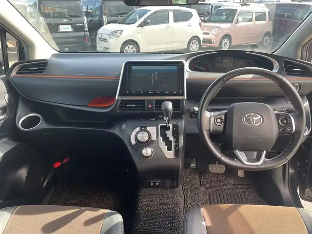トヨタ シエンタ G クエロ 和歌山県 2020(令2)年 2万km ブラックマイカ 純正9インチナビ（NSZT-Y68T)/（BT/CD/DVD）/フルセグTV/全方位カメラ/衝突軽減ブレーキ/前後コーナーセンサー/レーンキープアシスト/オートライト/横滑り防止/前方ドラレコ/両側パワスラ/LEDヘッドライト/フォグランプ/ステアリングリモコン/純正フロアマット/ベンチシート/電格ミラー/ドアバイザー/プッシュスタート