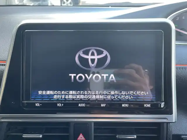 トヨタ シエンタ G クエロ 和歌山県 2020(令2)年 2万km ブラックマイカ 純正9インチナビ（NSZT-Y68T)/（BT/CD/DVD）/フルセグTV/全方位カメラ/衝突軽減ブレーキ/前後コーナーセンサー/レーンキープアシスト/オートライト/横滑り防止/前方ドラレコ/両側パワスラ/LEDヘッドライト/フォグランプ/ステアリングリモコン/純正フロアマット/ベンチシート/電格ミラー/ドアバイザー/プッシュスタート