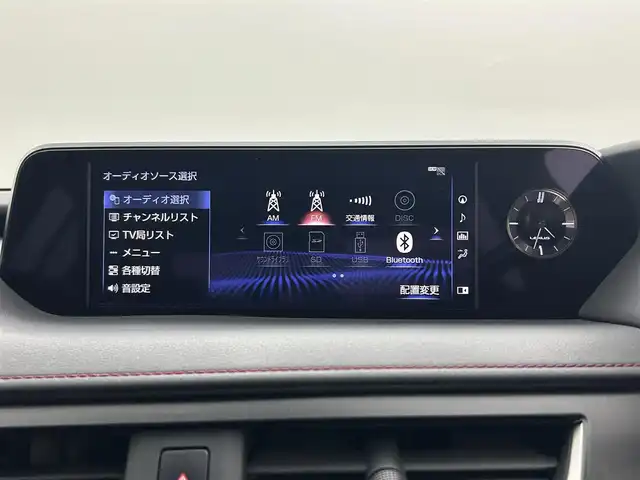 レクサス ＵＸ 250h Fスポーツ 熊本県 2019(平31)年 3.3万km ホワイトノーヴァガラスフレーク 禁煙車/レクサスセーフティシステム/純正12.3型ディスプレイオーディオナビTV/純正バックカメラ/純正ビルトイン2.0ETC/純正LEDオートライト/純正LEDフォグ/純正18インチアルミ/純正フロアマット/プリクラッシュセーフティ/アダプティブクルーズコントロール/レーンディパーチャーアラート/オートマチックハイビーム/ブラインドスポットモニター/前後クリアランスソナー/パワーバックドア/赤本革シート/パワーシート/シートヒーター/ステアリングヒーター/デュアルオートエアコン（ナノイー）/スマートキー/プッシュエンジンスタート/スペアキー/保証書/取扱い説明書