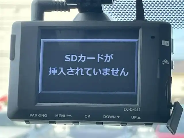 トヨタ プリウス Sツーリングセレクション 岡山県 2020(令2)年 4.1万km プラチナホワイトパールマイカ 登録時走行距離：40833km/禁煙車/モデリスタエアロ/全方位カメラ/純正9インチSDナビ（WSZT-Y68T）/・CD/フルセグTV/Bluetooth/AM/FM/トヨタセーフティーセンス/・PCS（衝突軽減システム）/・オートマチックハイビーム/・レーダークルーズコントロール/・LTA（レーンアシスト）/・先行車発進告知/・ふらつき警報/・ロードサインアシスト（標識認識機能）/ビルトインETC/クリアランスソナー/シートヒーター（D・N席）/純正17インチアルミホイール/純正フロアマット/ステアリングスイッチ/LEDヘッドライト/フォグライト/ドアバイザー/電動格納ミラー/オートリトラミラー/プッシュスタート/スマートキー/スペアキー/取扱説明書