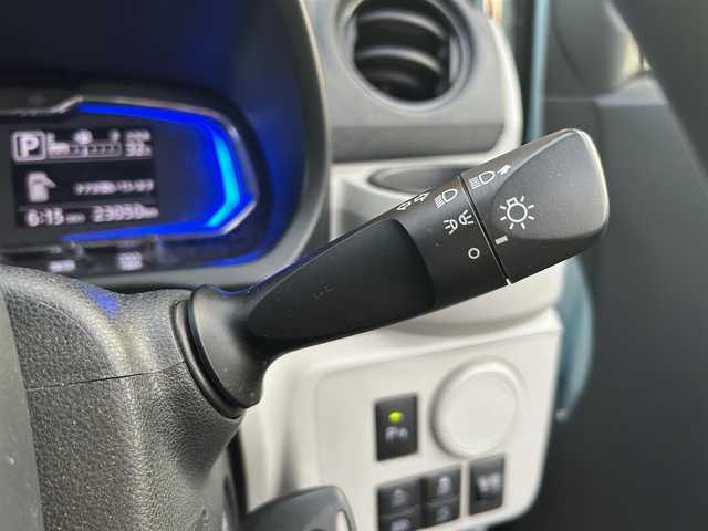 ダイハツ ミラ イース X SAⅢ 栃木県 2018(平30)年 2.3万km スカイブルーメタリック スマートアシスト/社外7インチナビ/ワンセグTV/DVD/Bluetooth/ETC/LEDオートライト/純正14インチタイヤ/アイドリングストップ/横滑り防止装置/純正フロアマット/電動格納ミラー/ドアバイザー/オートハイビーム/保証書/取説