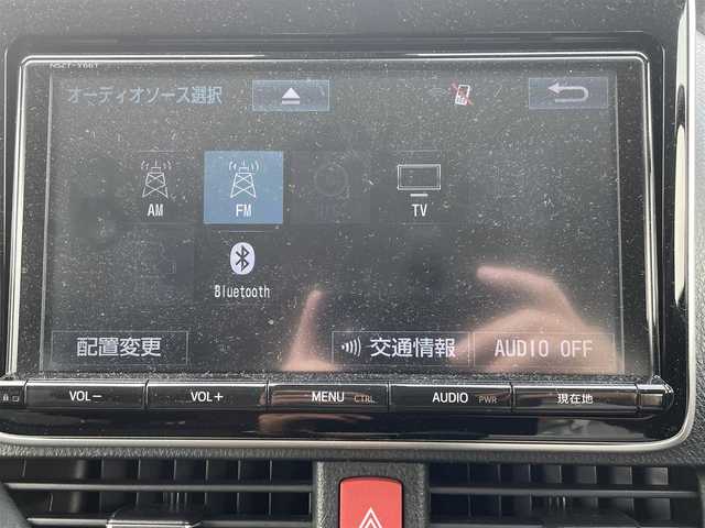 トヨタ ヴォクシー ZS 煌Ⅱ 福島県 2017(平29)年 8.8万km ホワイトパールクリスタルシャイン 両側パワースライドドア/純正ナビ/・フルセグＴＶ/・ＣＤ/・ＤＶＤ/・Ｂｌｕｅｔｏｏｔｈ/・ＦＭ・ＡＭ/両側パワースライドドア/レーンアシスト/衝突軽減ブレーキ/バックカメラ/純正フロアマット/ＨＩＤヘッドライト/アイドリングストップ