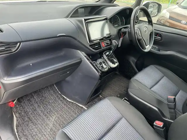 トヨタ ヴォクシー ZS 煌Ⅱ 福島県 2017(平29)年 8.8万km ホワイトパールクリスタルシャイン 両側パワースライドドア/純正ナビ/・フルセグＴＶ/・ＣＤ/・ＤＶＤ/・Ｂｌｕｅｔｏｏｔｈ/・ＦＭ・ＡＭ/両側パワースライドドア/レーンアシスト/衝突軽減ブレーキ/バックカメラ/純正フロアマット/ＨＩＤヘッドライト/アイドリングストップ